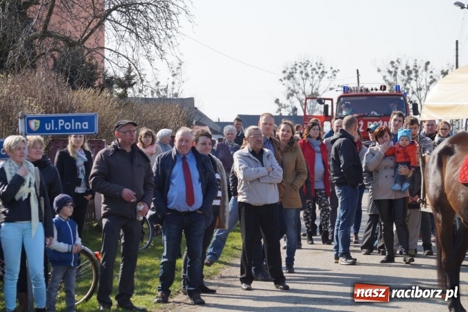 Zdjęcie w galerii na portalu naszraciborz.pl: Zawada Książęca - nadodrzańska procesja wielkanocna  wiadomości z regionu