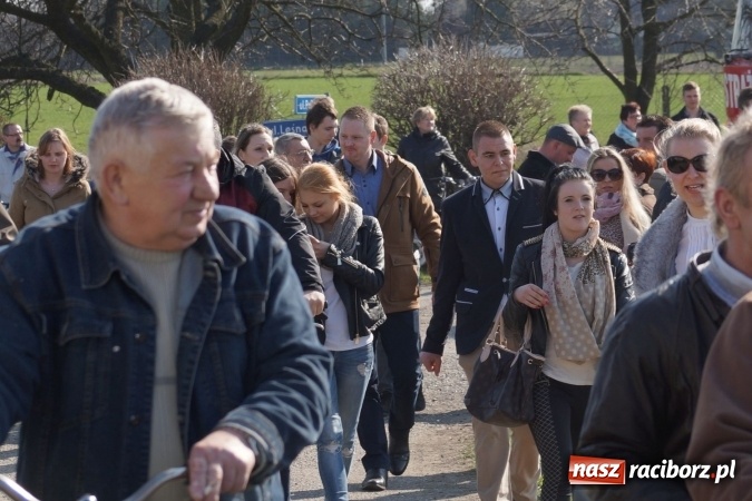 Zdjęcie w galerii na portalu naszraciborz.pl: Zawada Książęca - nadodrzańska procesja wielkanocna  wiadomości z regionu