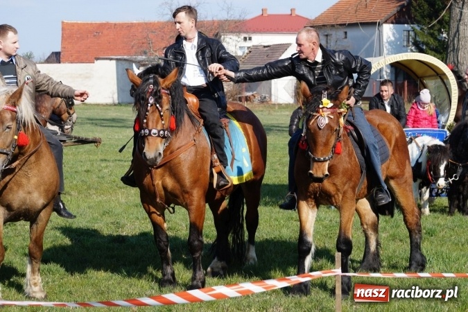 Zdjęcie w galerii na portalu naszraciborz.pl: Zawada Książęca - nadodrzańska procesja wielkanocna  wiadomości z regionu