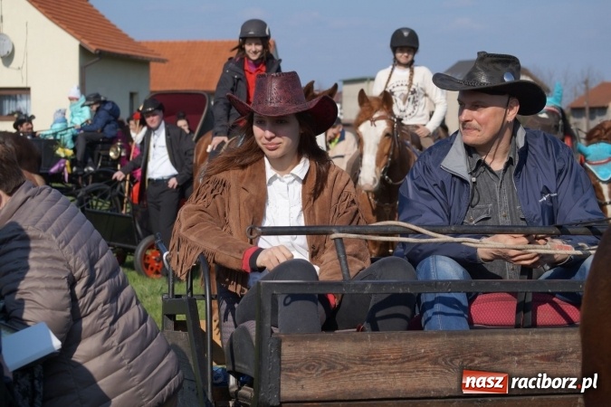 Zdjęcie w galerii na portalu naszraciborz.pl: Zawada Książęca - nadodrzańska procesja wielkanocna  wiadomości z regionu