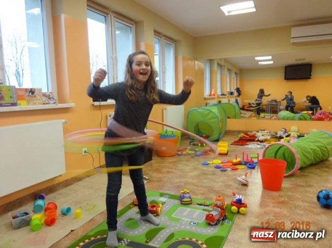 Zdjęcie w galerii na portalu naszraciborz.pl: Fiku-miku przywitało wiosnę  wiadomości z regionu