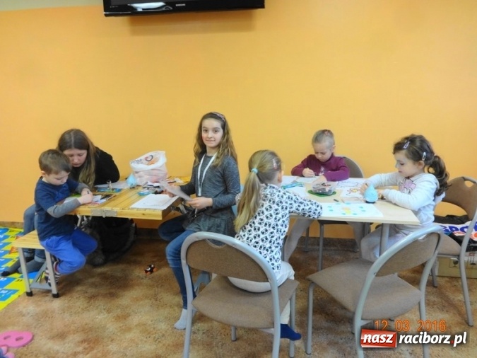 Zdjęcie w galerii na portalu naszraciborz.pl: Fiku-miku przywitało wiosnę  wiadomości z regionu