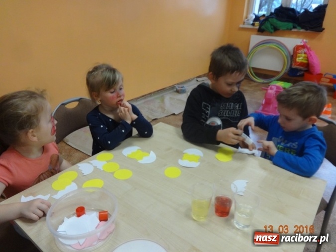 Zdjęcie w galerii na portalu naszraciborz.pl: Fiku-miku przywitało wiosnę  wiadomości z regionu