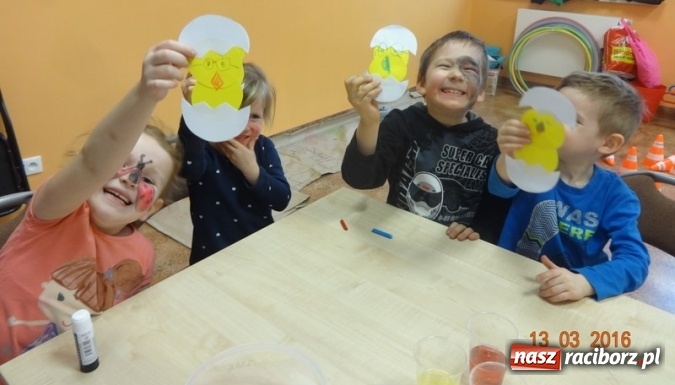 Zdjęcie w galerii na portalu naszraciborz.pl: Fiku-miku przywitało wiosnę  wiadomości z regionu