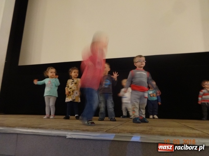 Zdjęcie w galerii na portalu naszraciborz.pl: Fiku-miku przywitało wiosnę  wiadomości z regionu