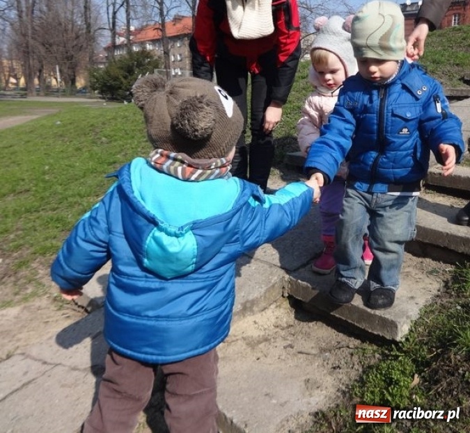 Zdjęcie w galerii na portalu naszraciborz.pl: Fiku-miku przywitało wiosnę  wiadomości z regionu