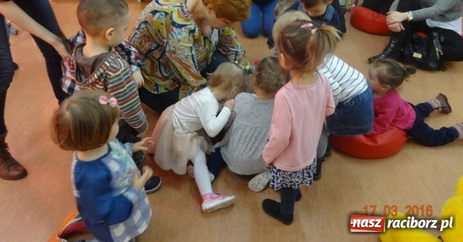 Zdjęcie w galerii na portalu naszraciborz.pl: Fiku-miku przywitało wiosnę  wiadomości z regionu