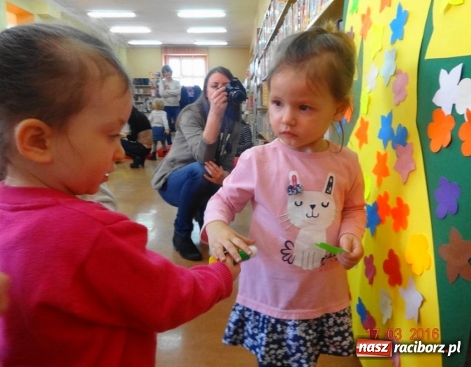 Zdjęcie w galerii na portalu naszraciborz.pl: Fiku-miku przywitało wiosnę  wiadomości z regionu