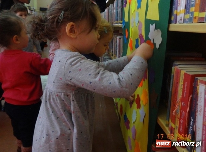 Zdjęcie w galerii na portalu naszraciborz.pl: Fiku-miku przywitało wiosnę  wiadomości z regionu