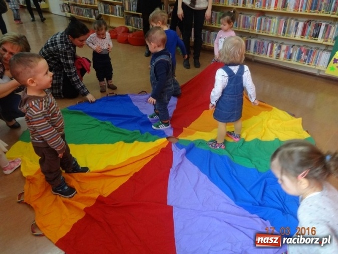 Zdjęcie w galerii na portalu naszraciborz.pl: Fiku-miku przywitało wiosnę  wiadomości z regionu