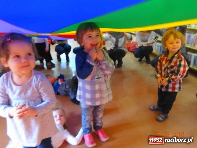 Zdjęcie w galerii na portalu naszraciborz.pl: Fiku-miku przywitało wiosnę  wiadomości z regionu