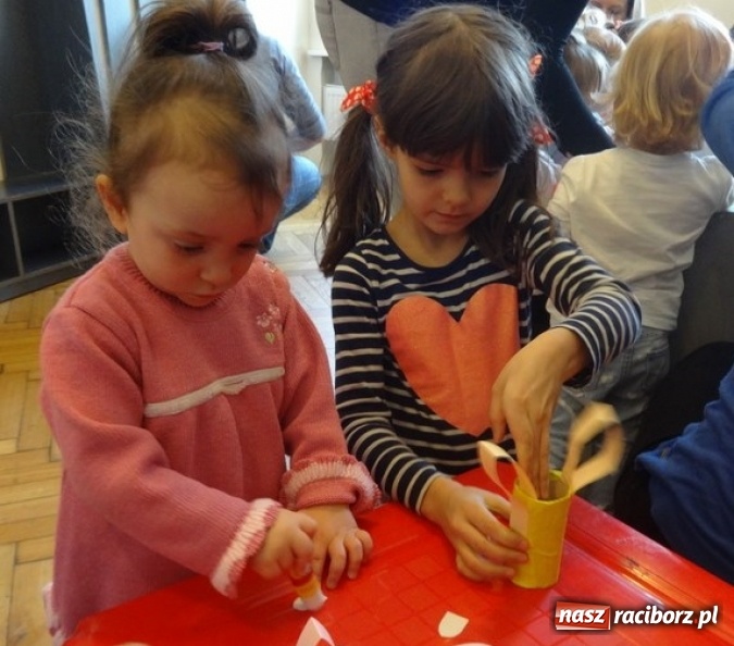 Zdjęcie w galerii na portalu naszraciborz.pl: Fiku-miku przywitało wiosnę  wiadomości z regionu