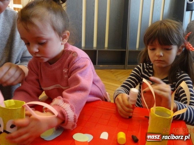 Zdjęcie w galerii na portalu naszraciborz.pl: Fiku-miku przywitało wiosnę  wiadomości z regionu