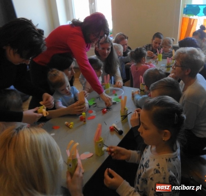 Zdjęcie w galerii na portalu naszraciborz.pl: Fiku-miku przywitało wiosnę  wiadomości z regionu