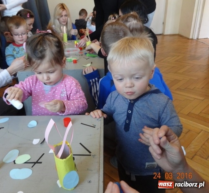 Zdjęcie w galerii na portalu naszraciborz.pl: Fiku-miku przywitało wiosnę  wiadomości z regionu