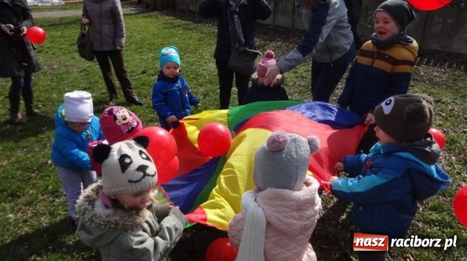 Zdjęcie w galerii na portalu naszraciborz.pl: Fiku-miku przywitało wiosnę  wiadomości z regionu