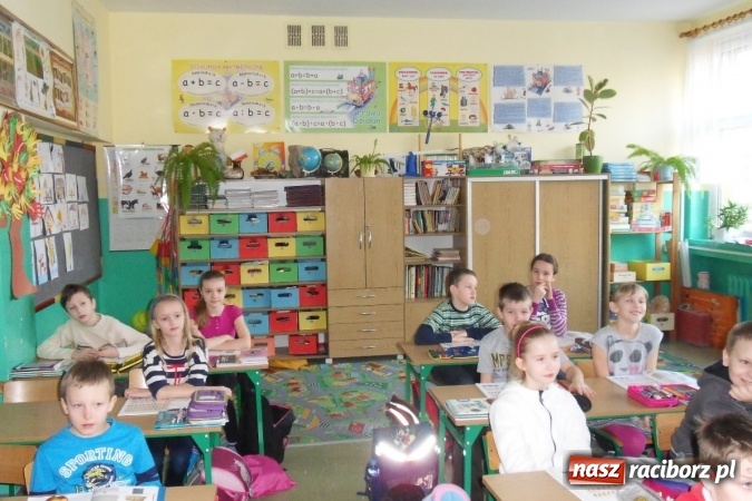 Zdjęcie w galerii na portalu naszraciborz.pl: Szkoła Podstawowa nr 18 prowadzi zapisy do sportowej klasy czwartej wiadomości z regionu