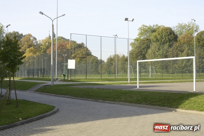 Zdjęcie w galerii na portalu naszraciborz.pl: Szkoła Podstawowa nr 18 prowadzi zapisy do sportowej klasy czwartej wiadomości z regionu