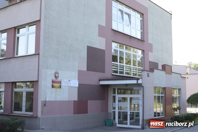 Zdjęcie w galerii na portalu naszraciborz.pl: Szkoła Podstawowa nr 18 prowadzi zapisy do sportowej klasy czwartej wiadomości z regionu