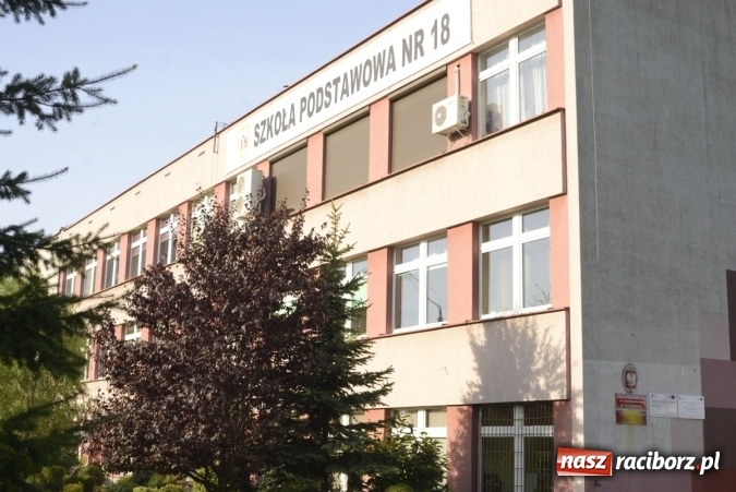 Zdjęcie w galerii na portalu naszraciborz.pl: Szkoła Podstawowa nr 18 prowadzi zapisy do sportowej klasy czwartej wiadomości z regionu