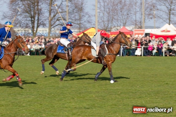 Zdjęcie w galerii na portalu naszraciborz.pl: Wielkanocny festyn konny w Pietrowicach Wielkich wiadomości z regionu