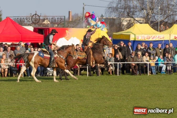 Zdjęcie w galerii na portalu naszraciborz.pl: Wielkanocny festyn konny w Pietrowicach Wielkich wiadomości z regionu