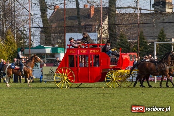 Zdjęcie w galerii na portalu naszraciborz.pl: Wielkanocny festyn konny w Pietrowicach Wielkich wiadomości z regionu