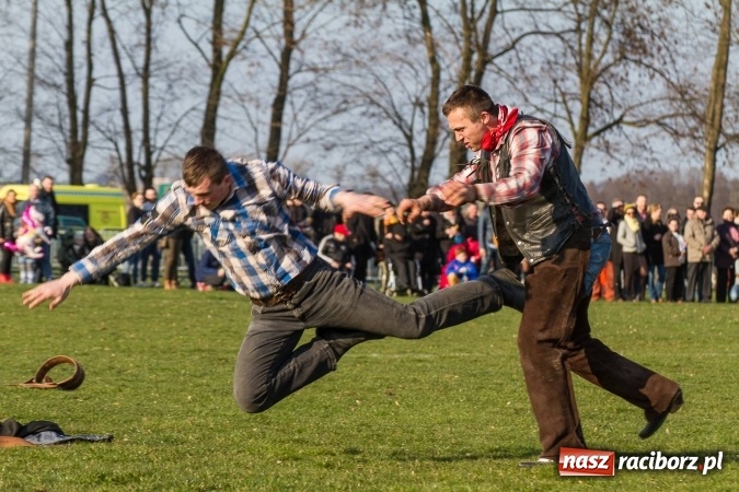 Zdjęcie w galerii na portalu naszraciborz.pl: Wielkanocny festyn konny w Pietrowicach Wielkich wiadomości z regionu