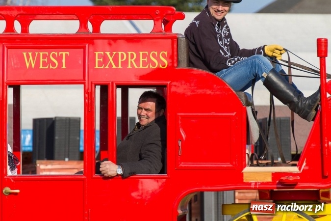 Zdjęcie w galerii na portalu naszraciborz.pl: Wielkanocny festyn konny w Pietrowicach Wielkich wiadomości z regionu