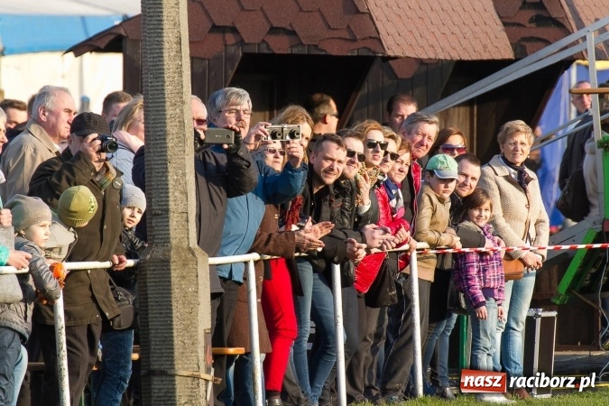Zdjęcie w galerii na portalu naszraciborz.pl: Wielkanocny festyn konny w Pietrowicach Wielkich wiadomości z regionu