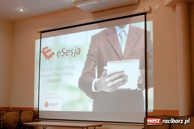 Zdjęcie w galerii na portalu naszraciborz.pl: Raciborscy radni zapoznali się z systemem eSesja wiadomości z regionu