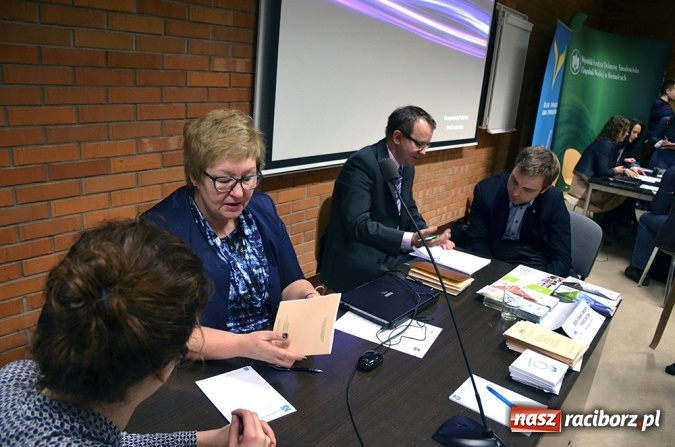 Zdjęcie w galerii na portalu naszraciborz.pl: Fundusz dla samorząd&oacute;w - spotkanie konsultacyjne wiadomości z regionu