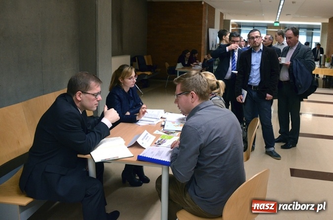 Zdjęcie w galerii na portalu naszraciborz.pl: Fundusz dla samorząd&oacute;w - spotkanie konsultacyjne wiadomości z regionu