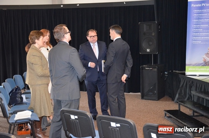 Zdjęcie w galerii na portalu naszraciborz.pl: W Tarnowskich Górach o efektywności energetycznej  wiadomości z regionu