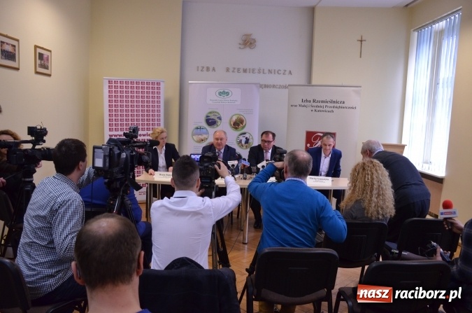 Zdjęcie w galerii na portalu naszraciborz.pl: Porozumienie o współpracy Funduszu z Izbą Rzemieślniczą w Katowicach  wiadomości z regionu