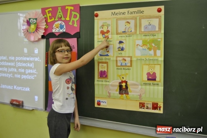 Zdjęcie w galerii na portalu naszraciborz.pl: Atrakcyjne zajęcia dla lepszej adaptacji sześciolatków w szkole  wiadomości z regionu