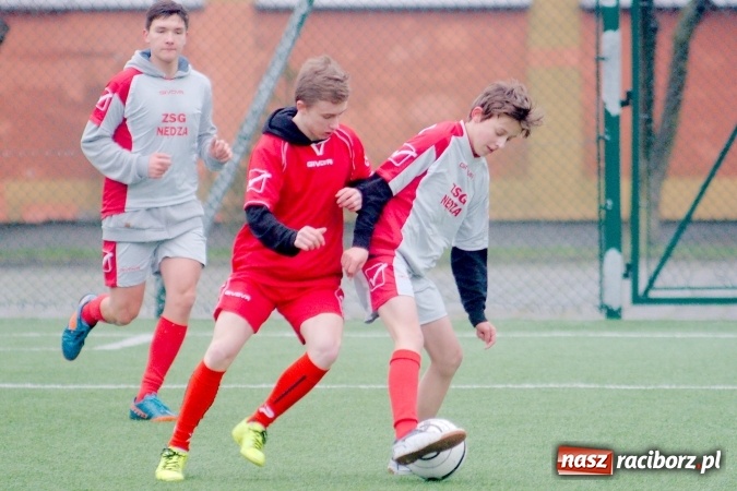 Zdjęcie w galerii na portalu naszraciborz.pl: Coca-Cola Cup na Orliku przy Kasprowicza. Gimnazjum numer 1 najlepsze wiadomości z regionu