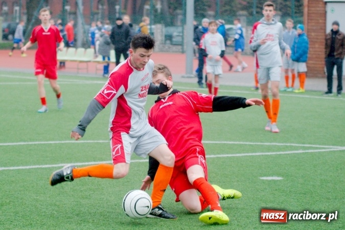 Zdjęcie w galerii na portalu naszraciborz.pl: Coca-Cola Cup na Orliku przy Kasprowicza. Gimnazjum numer 1 najlepsze wiadomości z regionu