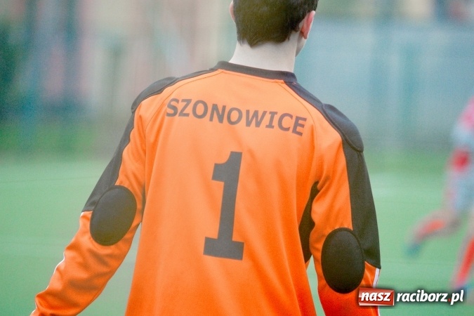 Zdjęcie w galerii na portalu naszraciborz.pl: Coca-Cola Cup na Orliku przy Kasprowicza. Gimnazjum numer 1 najlepsze wiadomości z regionu