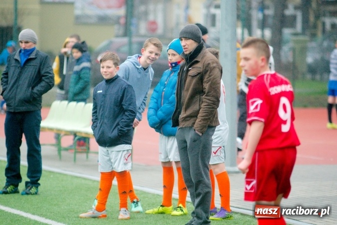 Zdjęcie w galerii na portalu naszraciborz.pl: Coca-Cola Cup na Orliku przy Kasprowicza. Gimnazjum numer 1 najlepsze wiadomości z regionu