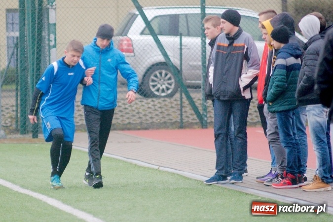 Zdjęcie w galerii na portalu naszraciborz.pl: Coca-Cola Cup na Orliku przy Kasprowicza. Gimnazjum numer 1 najlepsze wiadomości z regionu