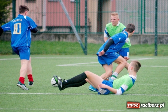 Zdjęcie w galerii na portalu naszraciborz.pl: Coca-Cola Cup na Orliku przy Kasprowicza. Gimnazjum numer 1 najlepsze wiadomości z regionu