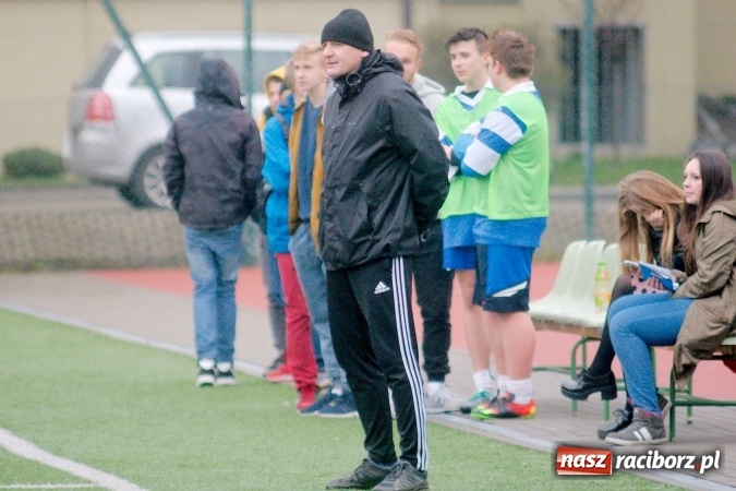 Zdjęcie w galerii na portalu naszraciborz.pl: Coca-Cola Cup na Orliku przy Kasprowicza. Gimnazjum numer 1 najlepsze wiadomości z regionu