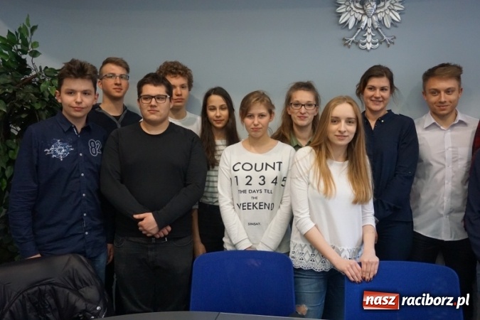 Zdjęcie w galerii na portalu naszraciborz.pl: Marcowa sesja Młodzieżowej Rady Miasta. Jakie tematy? wiadomości z regionu