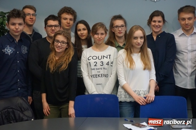 Zdjęcie w galerii na portalu naszraciborz.pl: Marcowa sesja Młodzieżowej Rady Miasta. Jakie tematy? wiadomości z regionu