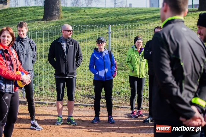 Zdjęcie w galerii na portalu naszraciborz.pl: BiegamBoLubię na stadionie OSiR-u wiadomości z regionu