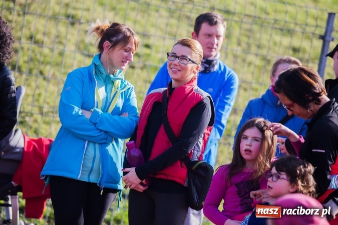 Zdjęcie w galerii na portalu naszraciborz.pl: BiegamBoLubię na stadionie OSiR-u wiadomości z regionu