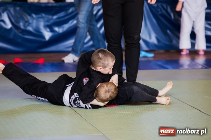 Zdjęcie w galerii na portalu naszraciborz.pl: Ogólnopolska Liga Dzieci i Młodzieży w Ju-Jitsu Sportowym w Kuźni Raciborskiej wiadomości z regionu