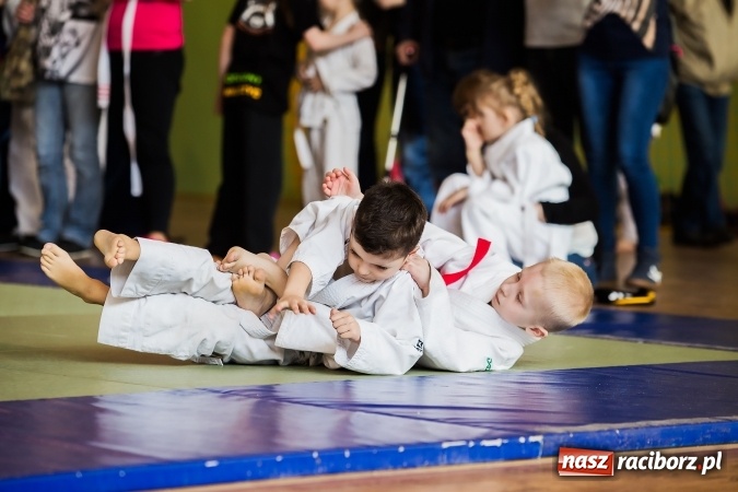 Zdjęcie w galerii na portalu naszraciborz.pl: Ogólnopolska Liga Dzieci i Młodzieży w Ju-Jitsu Sportowym w Kuźni Raciborskiej wiadomości z regionu