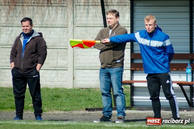 Zdjęcie w galerii na portalu naszraciborz.pl: Udana inauguracja Tworkowa w III wojewódzkiej lidze młodzików. Nieuzasadnione obawy trenera wiadomości z regionu